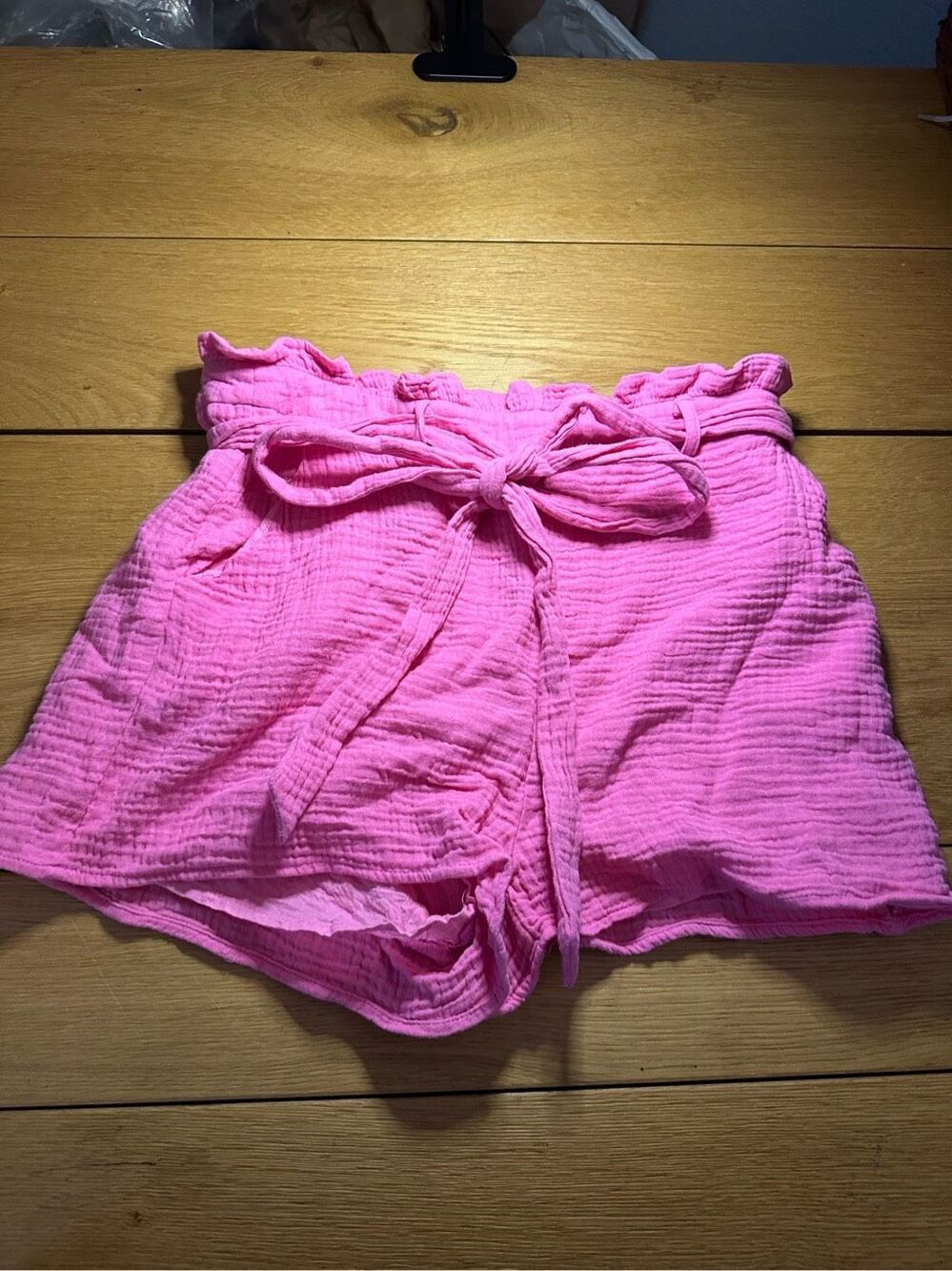 Lulu’s pink shorts medium tie front